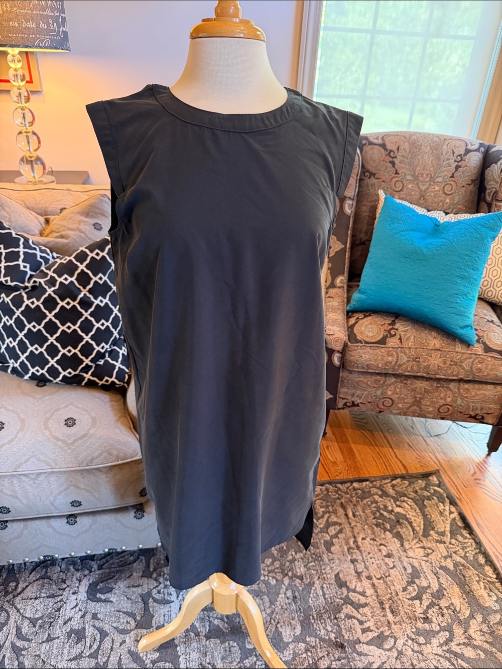 Mod Ref Black Sleeveless Shift Dress